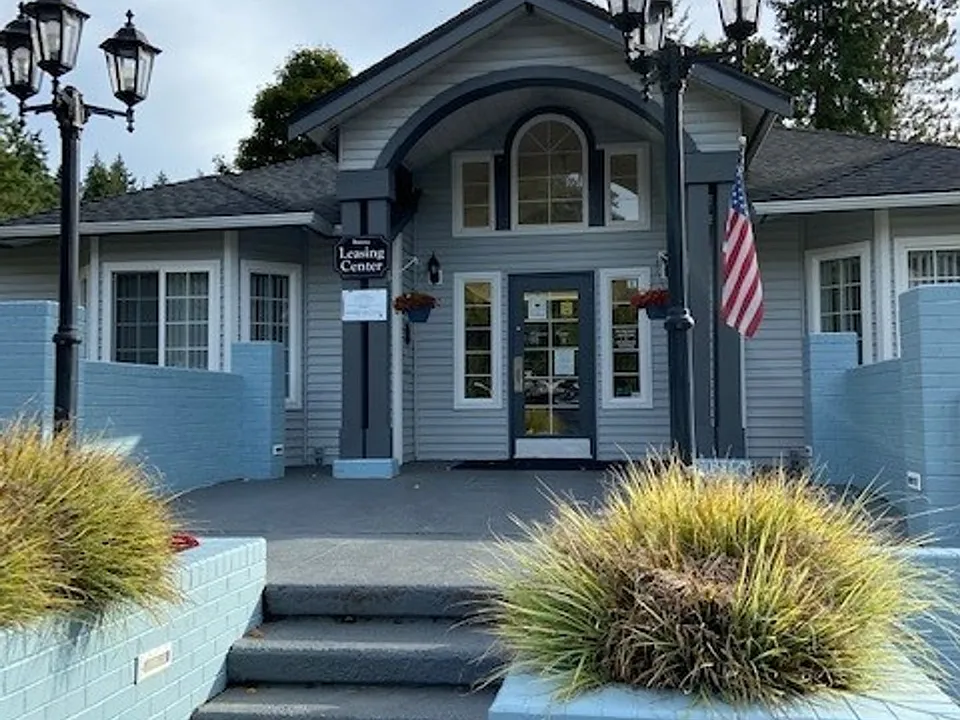 Building Photo 2