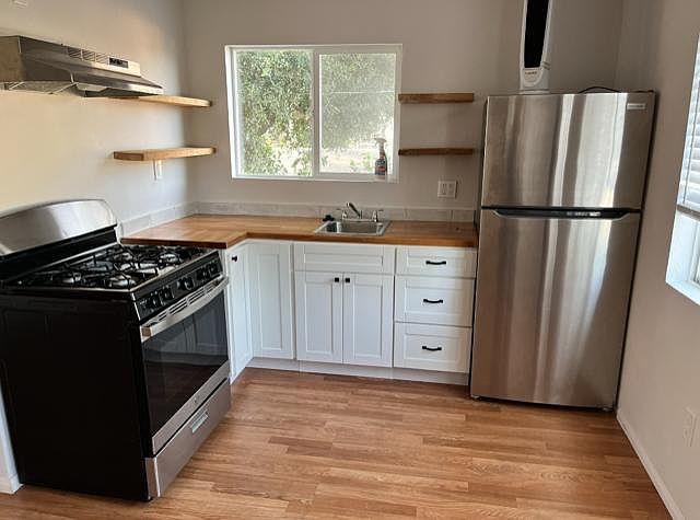 1st image of 2434 Park Ave