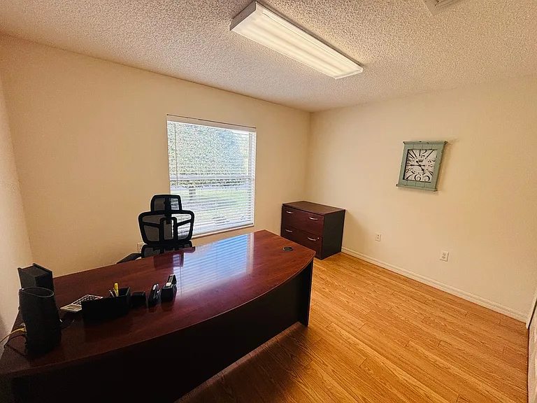 15596 SW 13th Cir — Photo 23