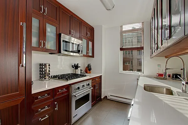 Rented by Corcoran | media 21