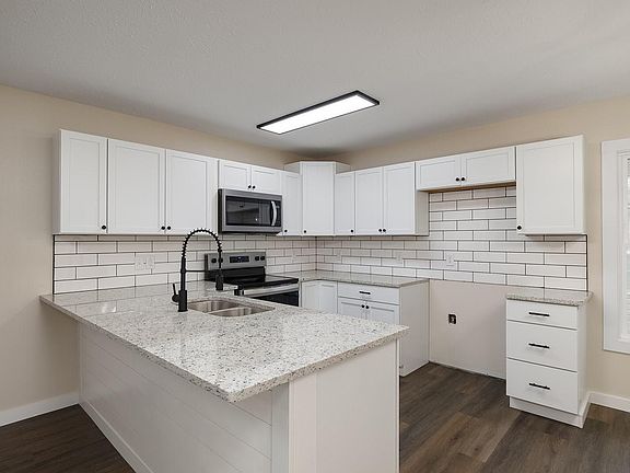 3rd image of 2469 W Brook Ridge Street