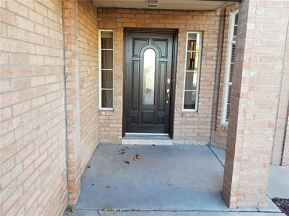 4th image of 1291 John Phelan Dr