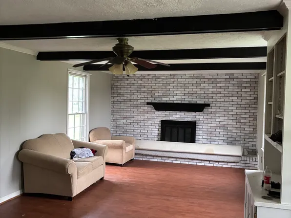 (undisclosed Address), Hendersonville, TN 37075