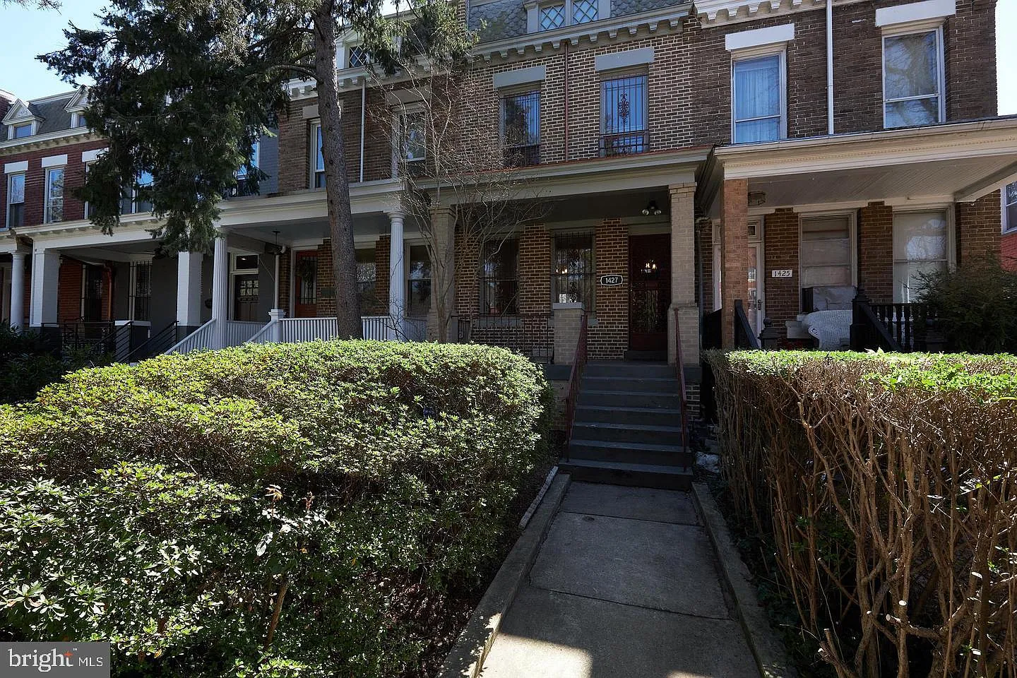 3 bed, 2.5 bath, 2145 sqft, $4,600 — Photo 1