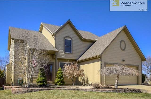 Approx 3000 sq ft 2 Story in Bridlewood Downs