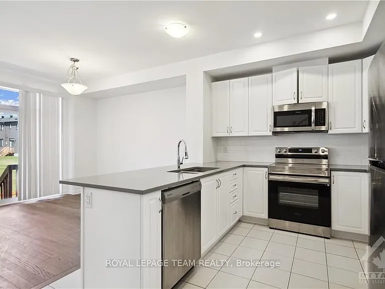 805 Everbloom Ln — Photo 12