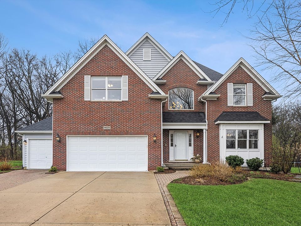 2nd image of 9025 Darien Woods Ct