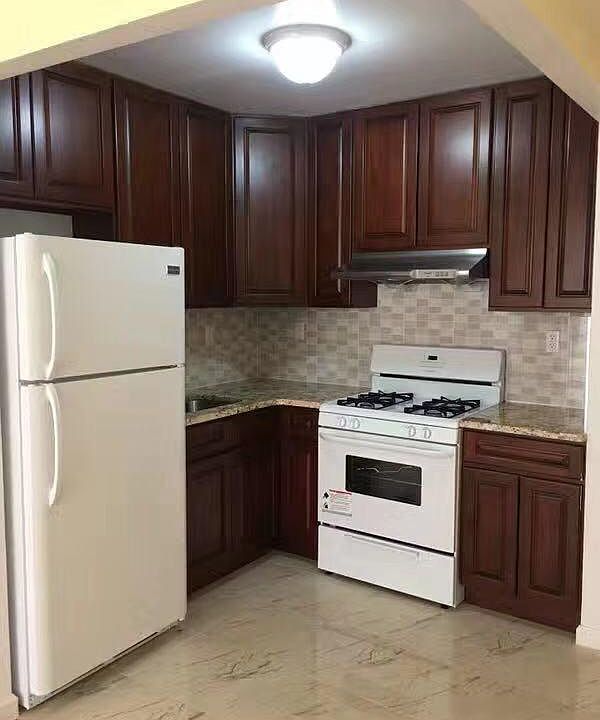 2nd image of 136-21 Latimer Pl #2E