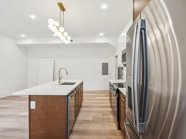 Brand New Luxury Apartments West Philly