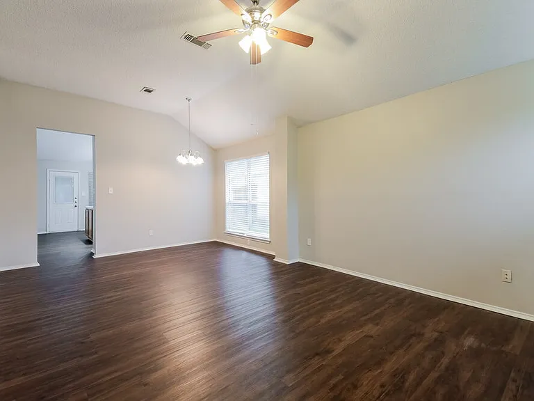 2824 Bent Brook Dr — Photo 4