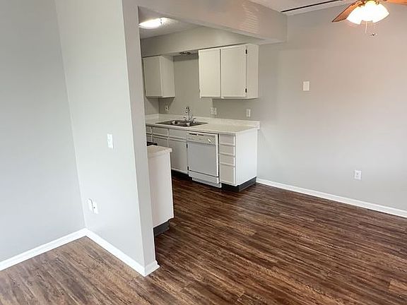 3rd image of 340 E Rock Road Ct #4