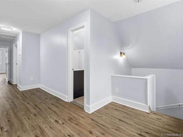 55 Admiral St #2 — Photo 18
