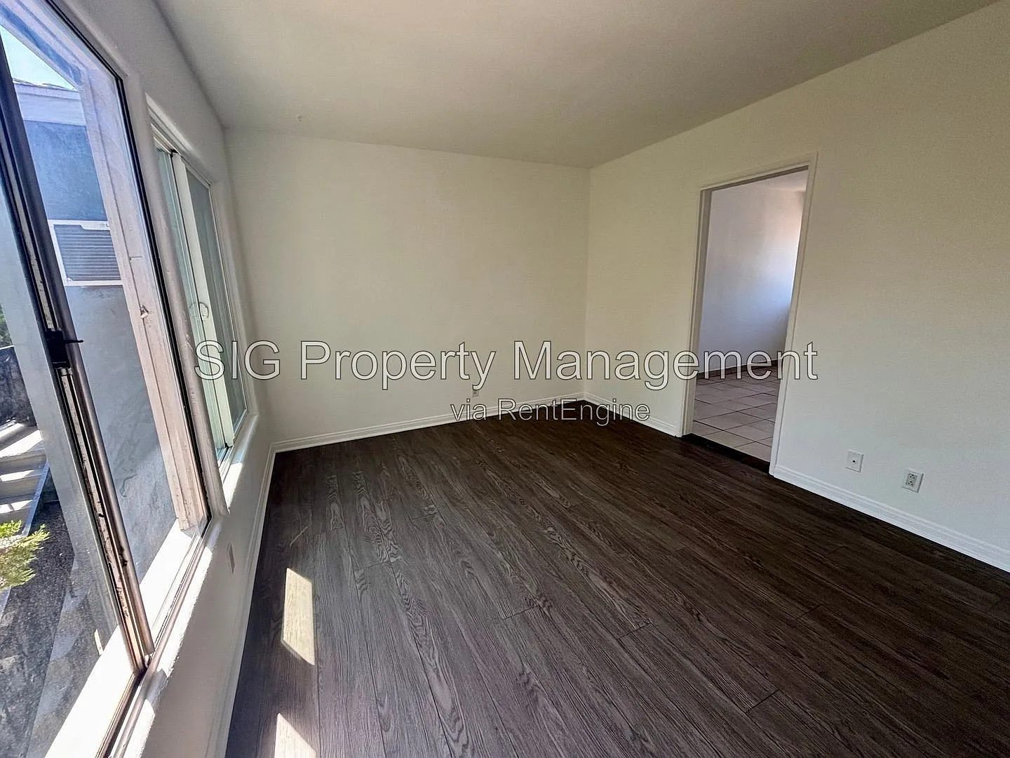 1 bed, 1.0 bath, $2,100 — Photo 3