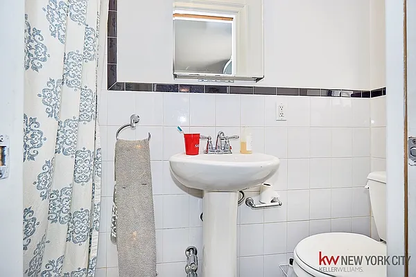 Rented by Keller Williams NYC | media 31