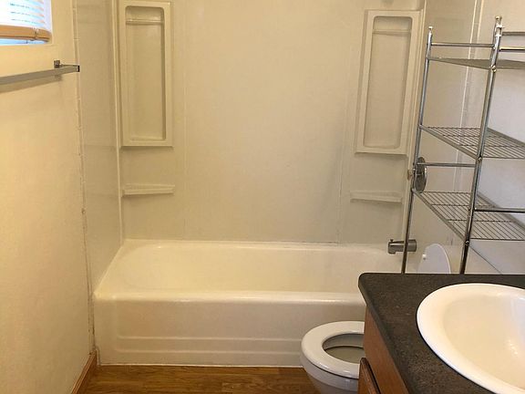 3rd image of 2719 W Capital Ave