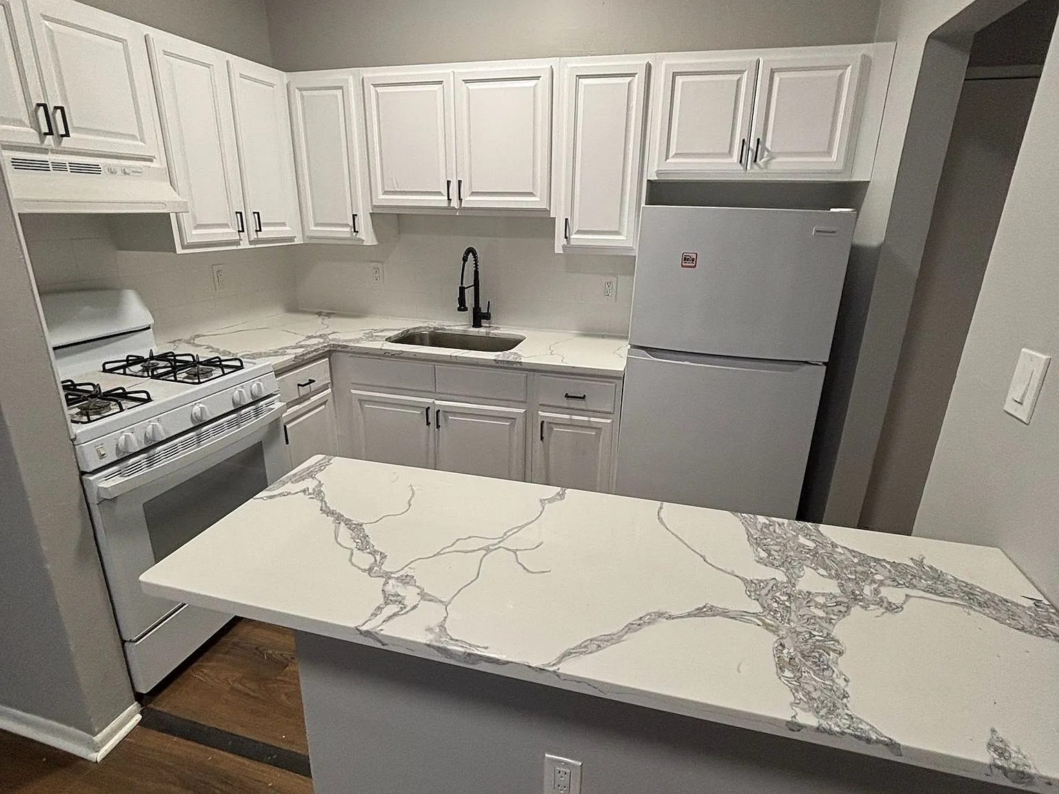 1 bed, $1,680 — Photo 4