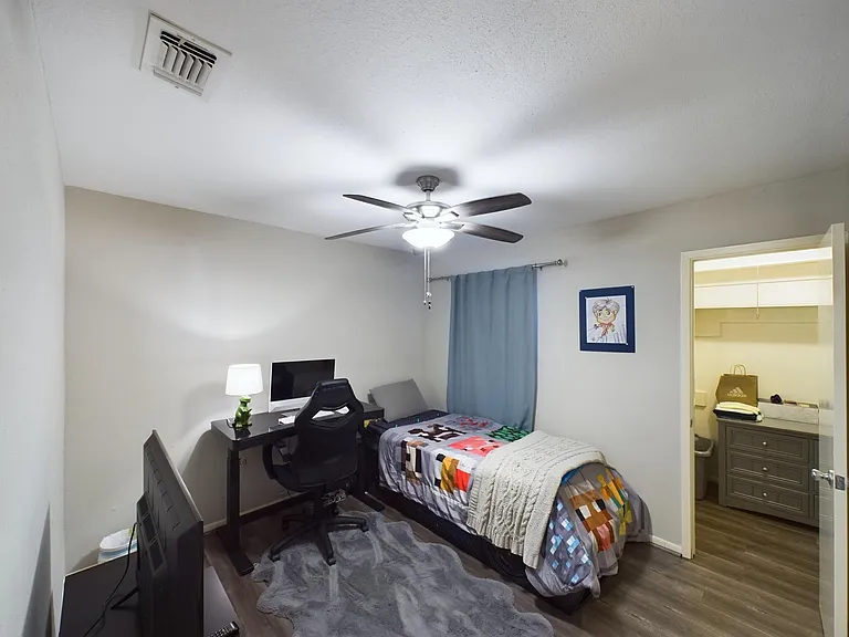 9400 Doliver Dr #35 — Photo 22