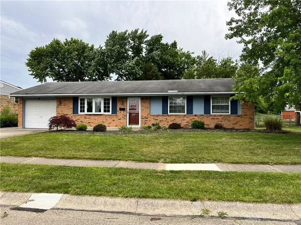 38 Grantwood Dr, Dayton, OH 45449