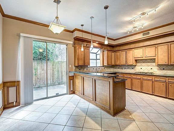 5th image of 1519 Potomac Dr Unit A
