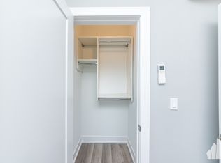 3943.5 N Janssen Ave #3E, Chicago, IL 60613