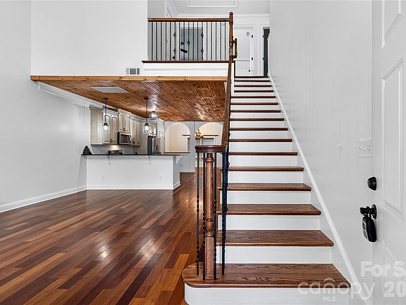 2nd image of 9232 Aloysia Ln