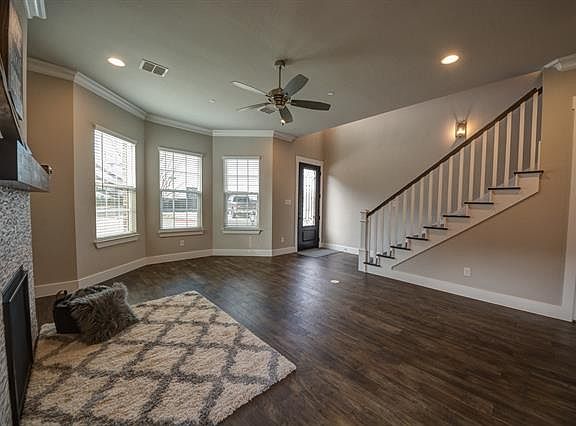 5th image of 260 Crickett Ct