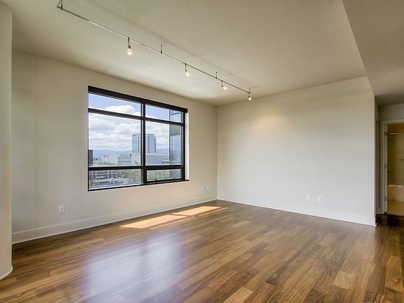 4th image of 88 E San Fernando St Unit 605