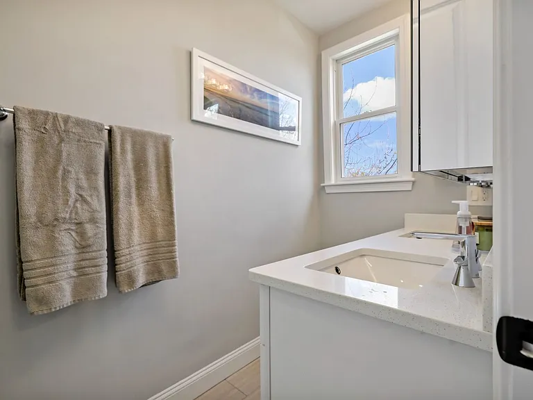77 Torrey St #2 — Photo 11
