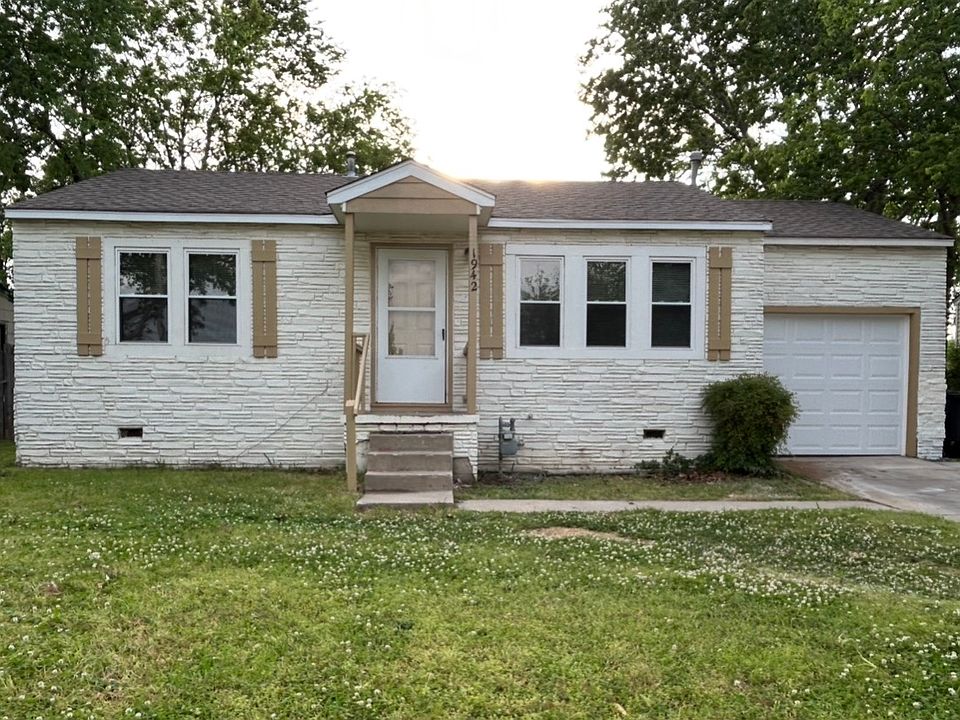 1st image of 1942 N Florence Pl