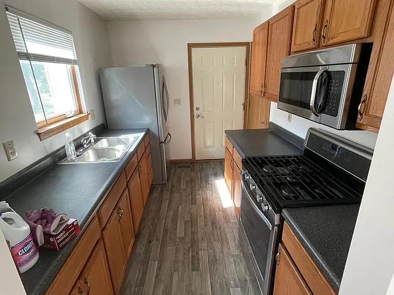 1580 Hanford St — Photo 20