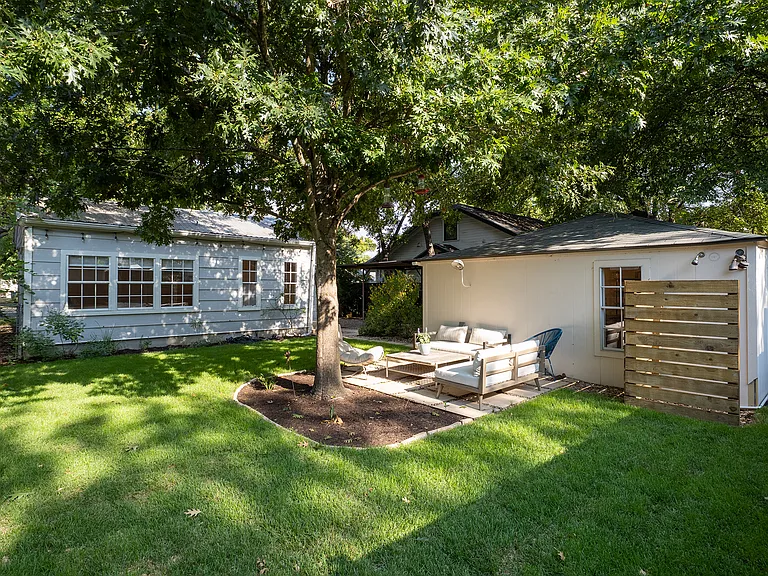 1609 Nickerson St — Photo 30