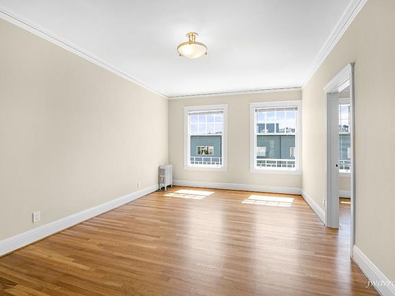 5th image of 2190 Beach St APT 304