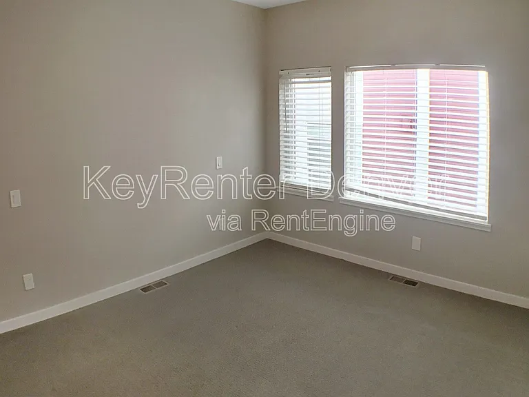 1539 W 43rd Ave — Photo 11