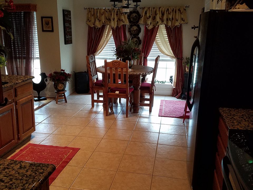 2nd image of 1856A Lanikeha Pl