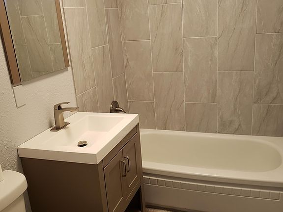 3rd image of 13201 NE 44th St #25