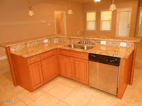 14479 n swan initial 015