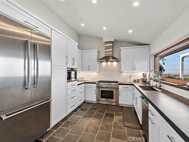 3085 Nestall Rd — Photo 7