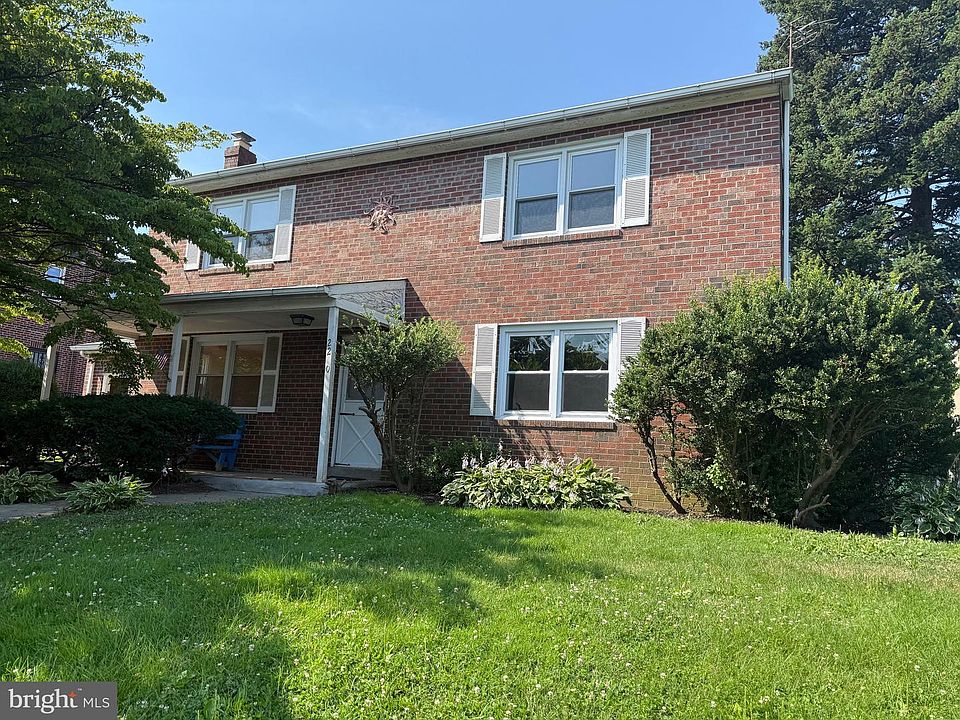 1st image of 2210 Fuller St