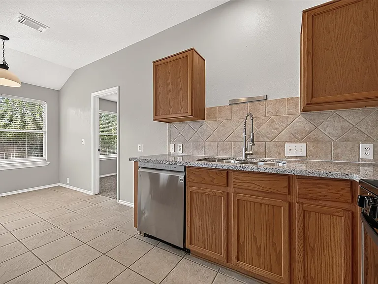 14922 Sugar Sweet Dr — Photo 24