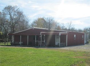 1692 Mahle School Ave, Mulberry Grove, IL 62262