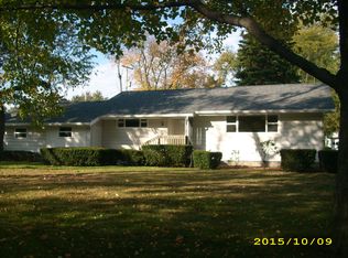 8847 Crabb Rd, Temperance, MI 48182