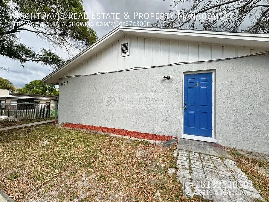 Cozy 2/1 Duplex — Photo 3