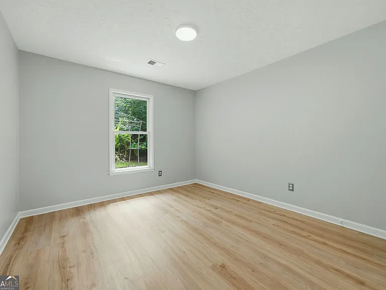 210 Meadow Run — Photo 17