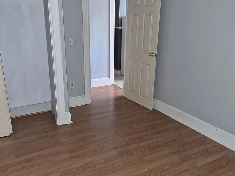 165 Greenwood St #1R — Photo 7