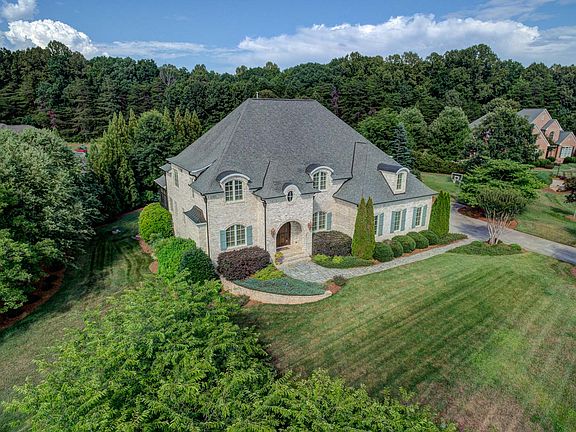 2nd image of 5602 Monk Ct