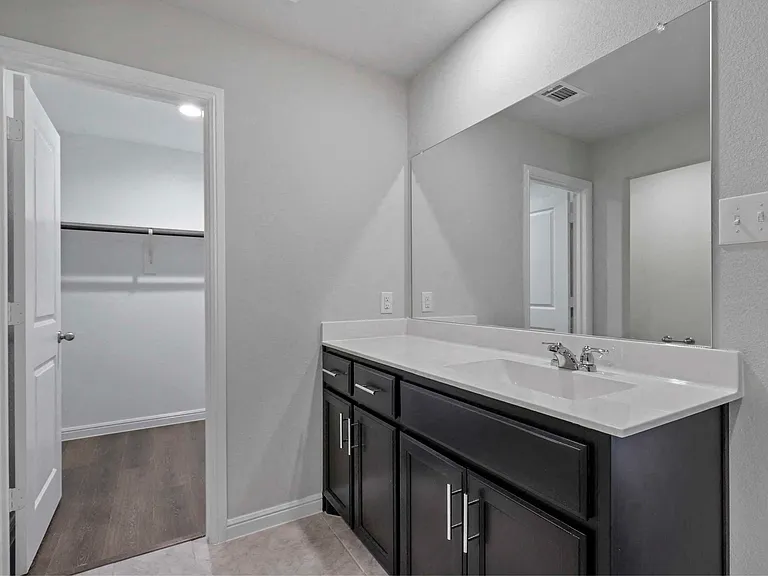 226 Seclusion Dr — Photo 10