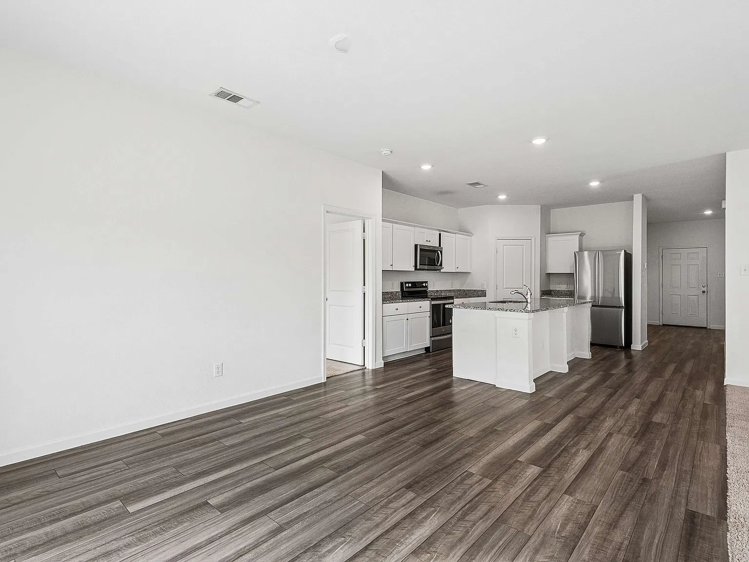 4 bed, 1882 sqft, $2,250 — Photo 4