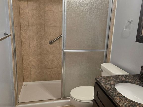 3rd image of 382 Pennsylvania Ave #88