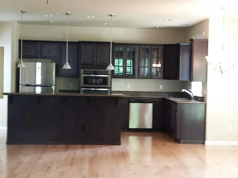 3905 Amelia Ct NE — Photo 11