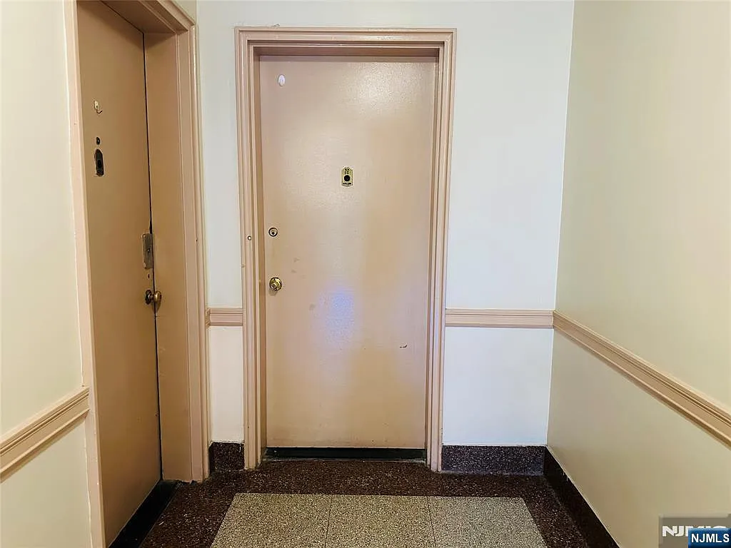 401 Park Place, Fort Lee, NJ 07024 — Photo 1